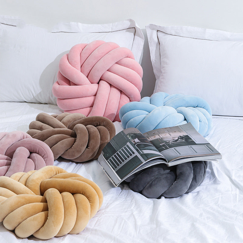 Nordic Decorative Knot Pillow